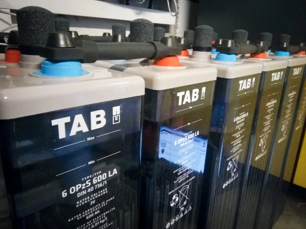 Industrial Hibrid 25 kWp - imaginea 2