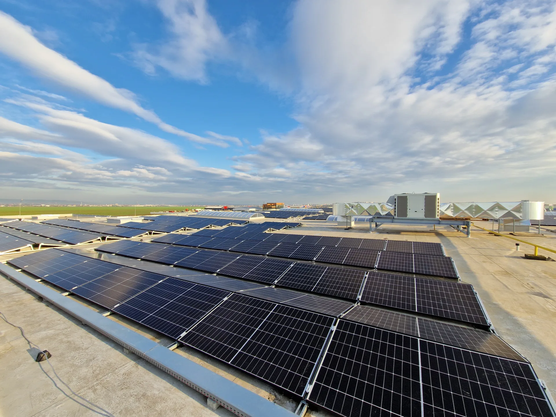 Industrial Hibrid 450 kWp cu Stocare - Păuleștii Noi, Prahova